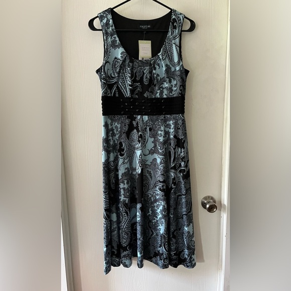 Perceptions - Black and Blue Sleeveless Midi Dress - Picture 1 of 6